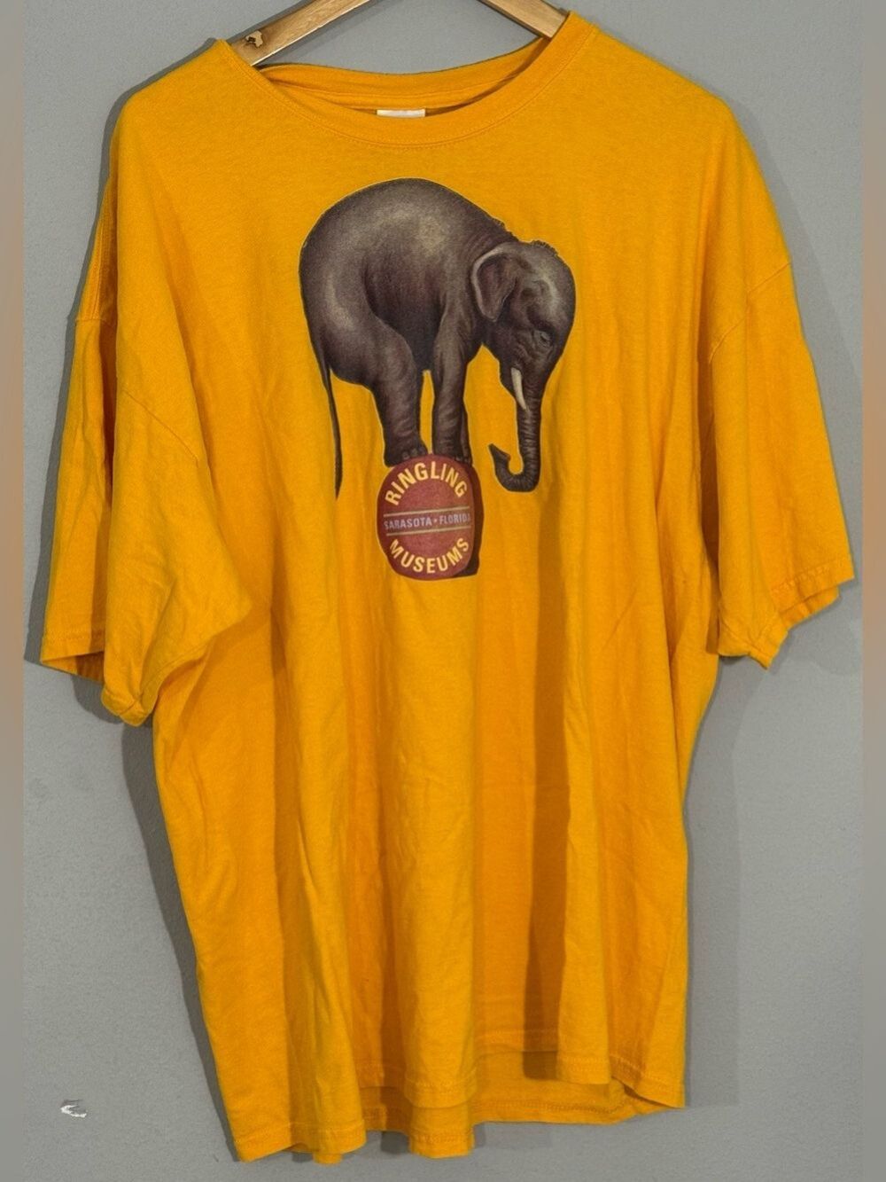 Vintage Y2K Ringling Museums Sarasota Florida Elephant T Shirt 2XL Gildan